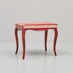 477104 Piano stool